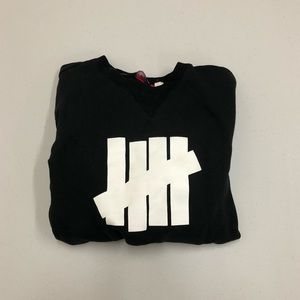 Undefeated sweatshirt